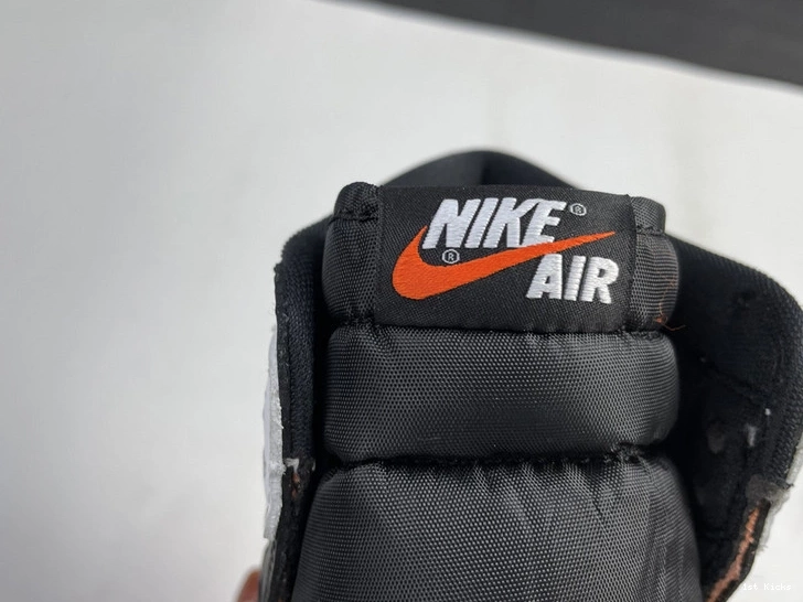 ORANGE HIGH ELECTRO RETRO 1 JORDAN 555088-180 1220